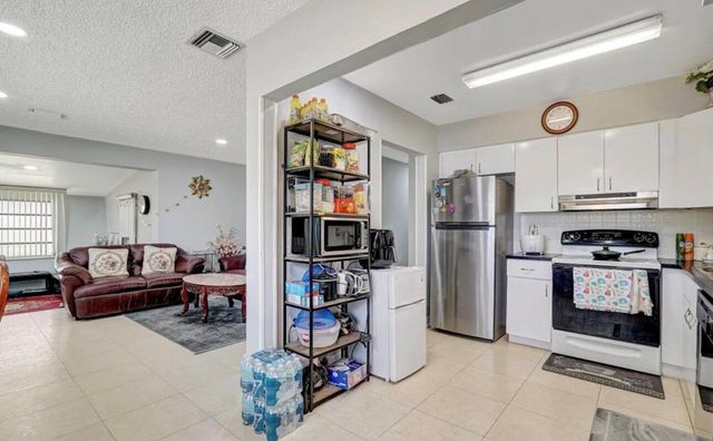 7530 Atlanta Street, Hollywood, FL 33024