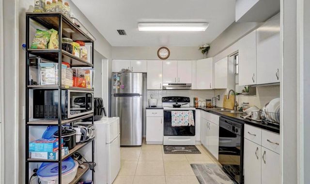 7530 Atlanta Street, Hollywood, FL 33024