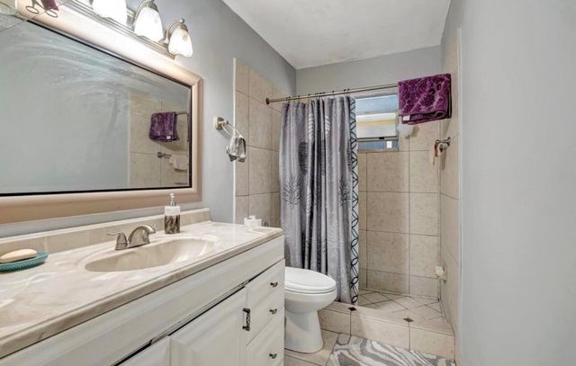 7530 Atlanta Street, Hollywood, FL 33024