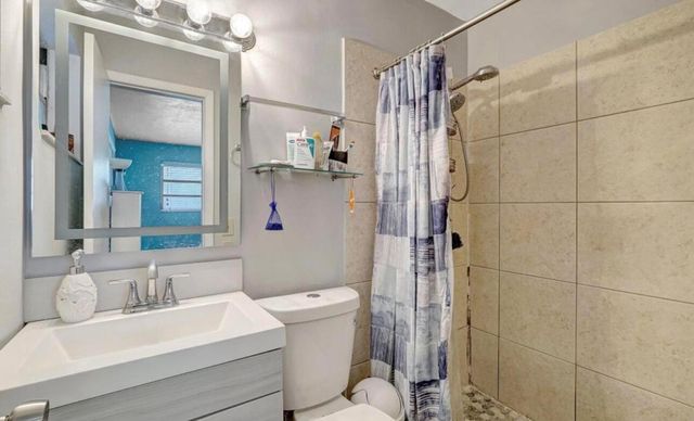 7530 Atlanta Street, Hollywood, FL 33024