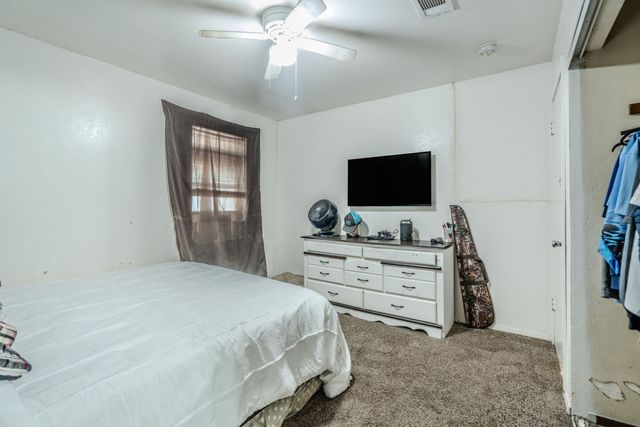 310 Jagoe Street, Krum, TX 76249