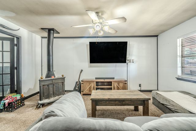 310 Jagoe Street, Krum, TX 76249