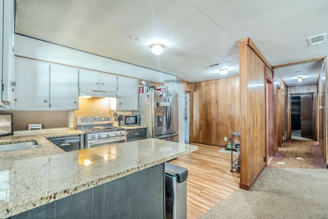 310 Jagoe Street, Krum, TX 76249