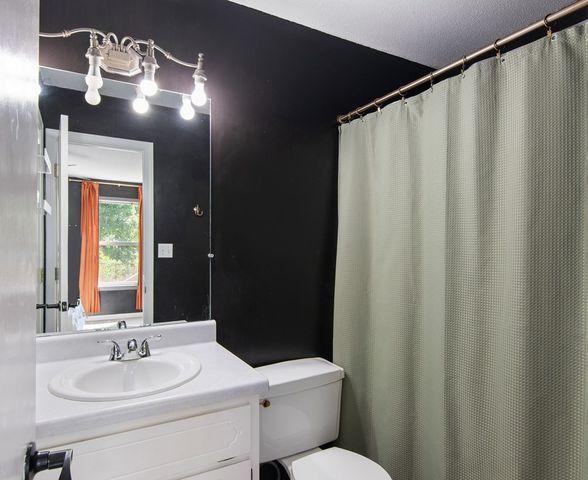 3218 N Senseney Cir, Clarksville, TN 37042