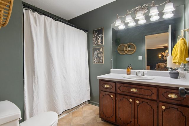 3218 N Senseney Cir, Clarksville, TN 37042