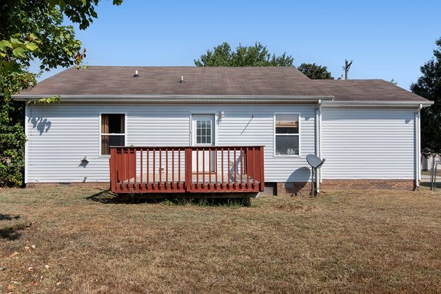 3218 N Senseney Cir, Clarksville, TN 37042