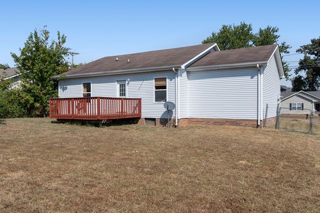 3218 N Senseney Cir, Clarksville, TN 37042