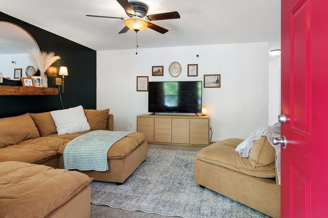 3218 N Senseney Cir, Clarksville, TN 37042