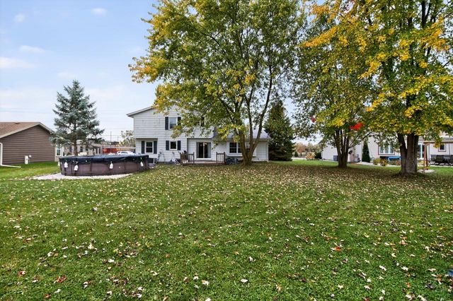 8416 W Forest Hill AVENUE, Franklin, WI 53132