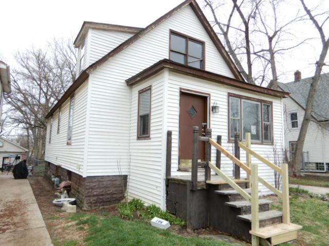 195 W 15th Street, Chicago Heights, IL 60411