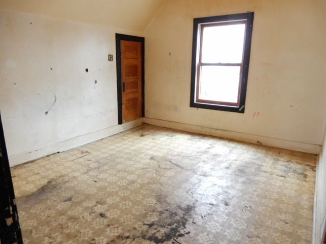 195 W 15th Street, Chicago Heights, IL 60411