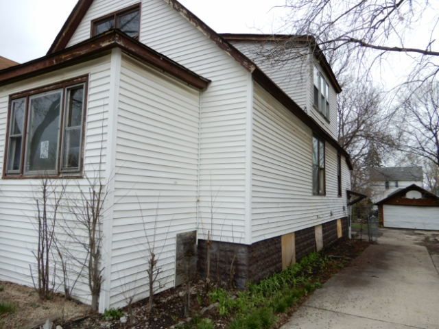 195 W 15th Street, Chicago Heights, IL 60411