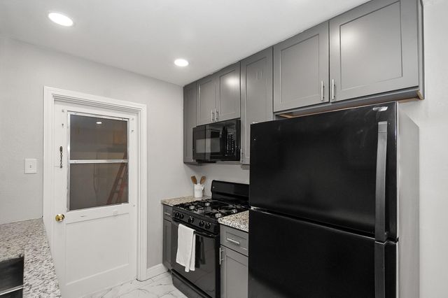 1218 Gary Avenue, Pasadena, TX 77502