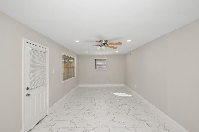 1218 Gary Avenue, Pasadena, TX 77502