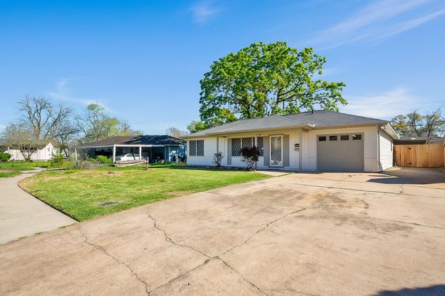 1218 Gary Avenue, Pasadena, TX 77502