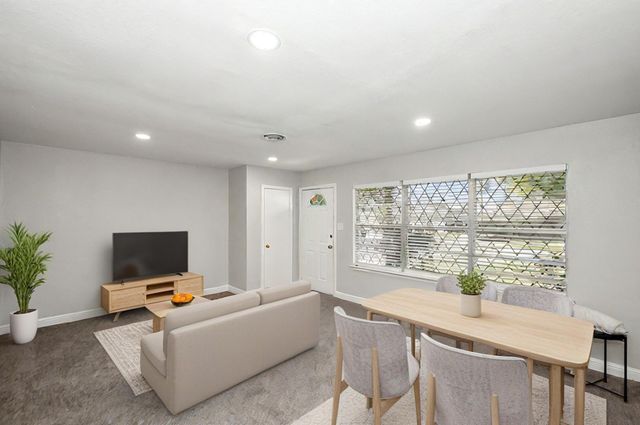 1218 Gary Avenue, Pasadena, TX 77502