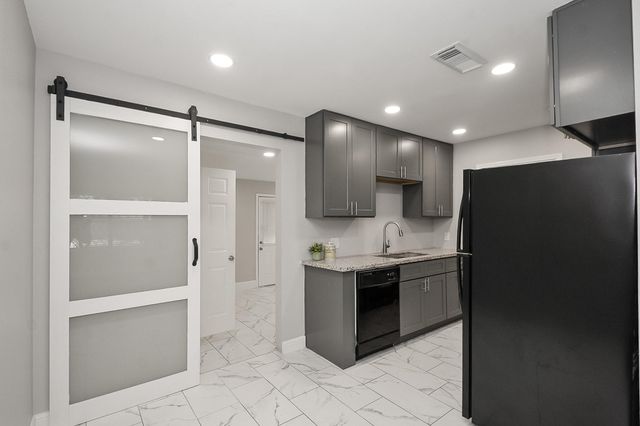 1218 Gary Avenue, Pasadena, TX 77502