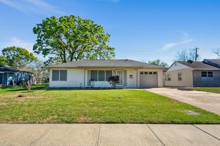 1218 Gary Avenue, Pasadena, TX 77502