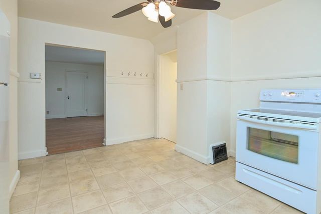 1715 W WISCONSIN AVENUE, Appleton, WI 54911