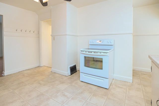 1715 W WISCONSIN AVENUE, Appleton, WI 54911