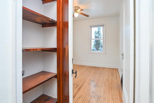 1715 W WISCONSIN AVENUE, Appleton, WI 54911