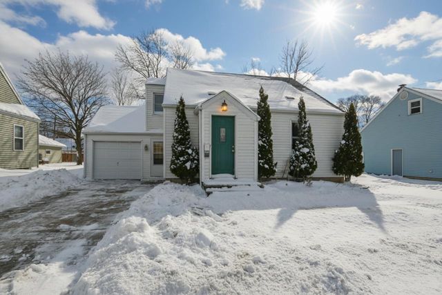 1715 W WISCONSIN AVENUE, Appleton, WI 54911