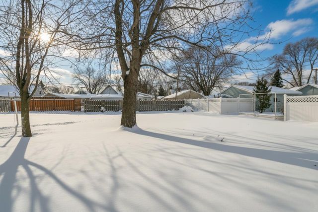 1715 W WISCONSIN AVENUE, Appleton, WI 54911