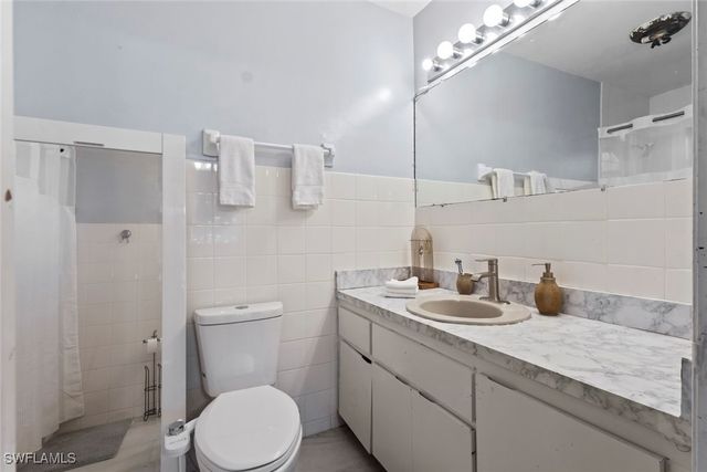 3680 7th AVE SW, Naples, FL 34117
