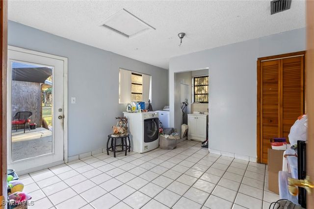 3680 7th AVE SW, Naples, FL 34117