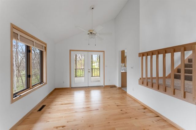 24 Samuel Drive, Iowa City, IA 52245