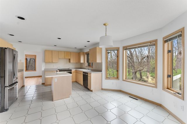 24 Samuel Drive, Iowa City, IA 52245