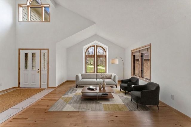 24 Samuel Drive, Iowa City, IA 52245