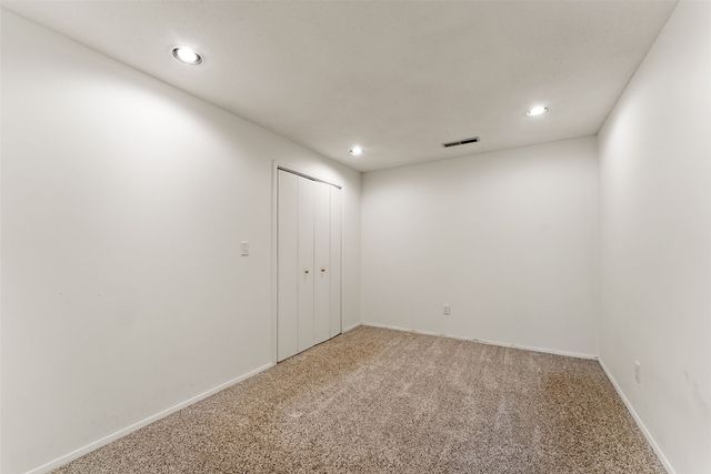 24 Samuel Drive, Iowa City, IA 52245