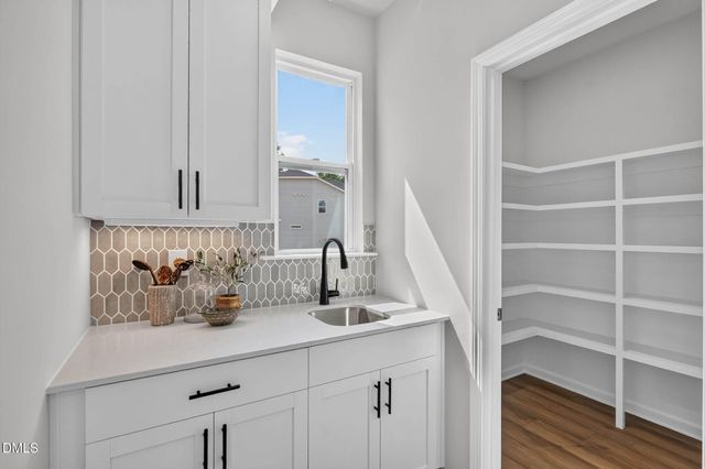 98 Knotts Loop, Lillington, NC 27546