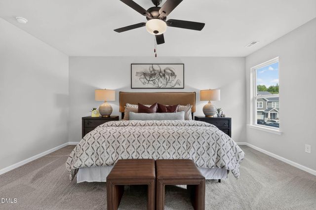 98 Knotts Loop, Lillington, NC 27546