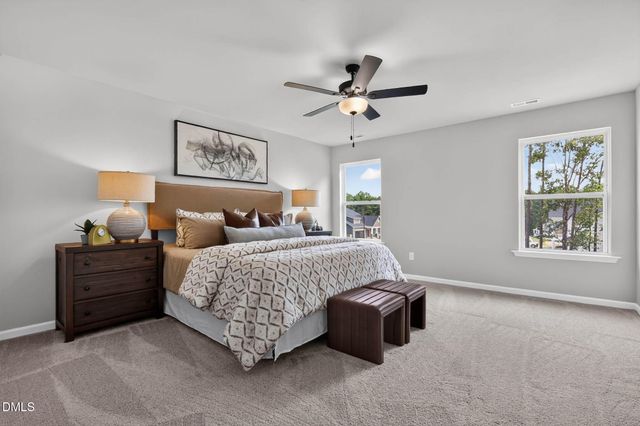 98 Knotts Loop, Lillington, NC 27546