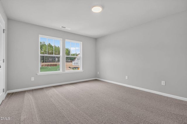 98 Knotts Loop, Lillington, NC 27546
