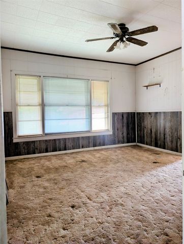 1000 N Morris Street, Gainesville, TX 76240