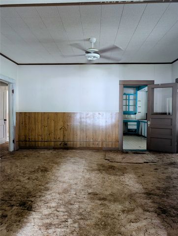 1000 N Morris Street, Gainesville, TX 76240