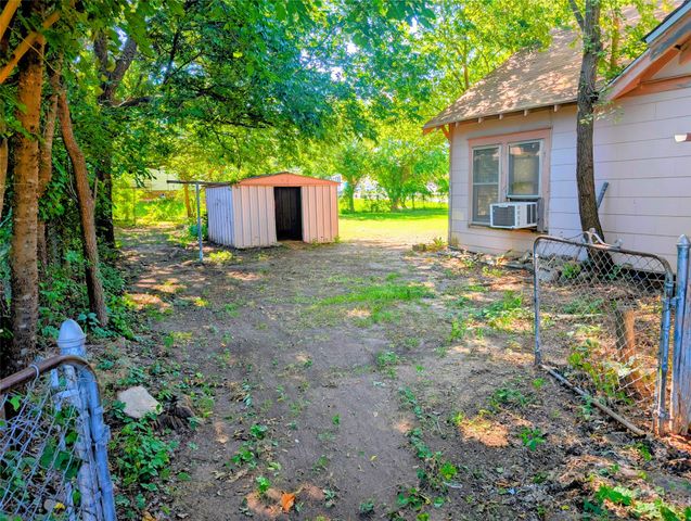 1000 N Morris Street, Gainesville, TX 76240