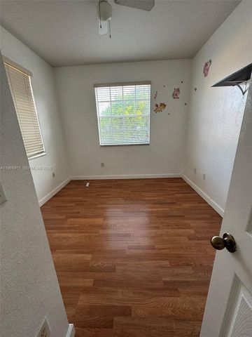 9257 SW 227th St 11, Cutler Bay, FL 33190