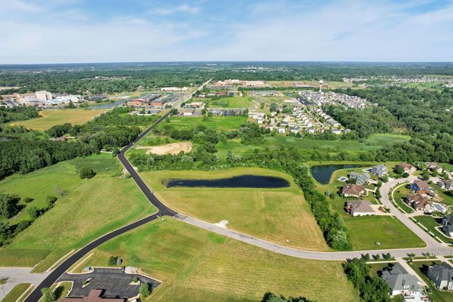 1575 S Feather Rock Drive, Crown Point, IN 46307