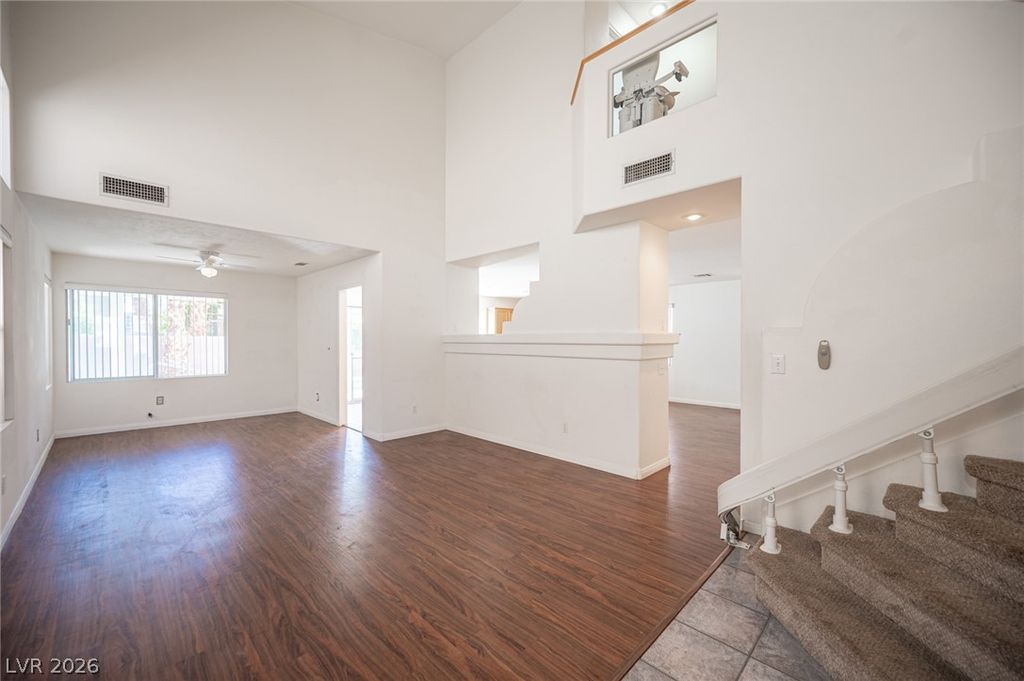 10127 Yellow Canary Avenue, Las Vegas, NV 89117 — photo 4