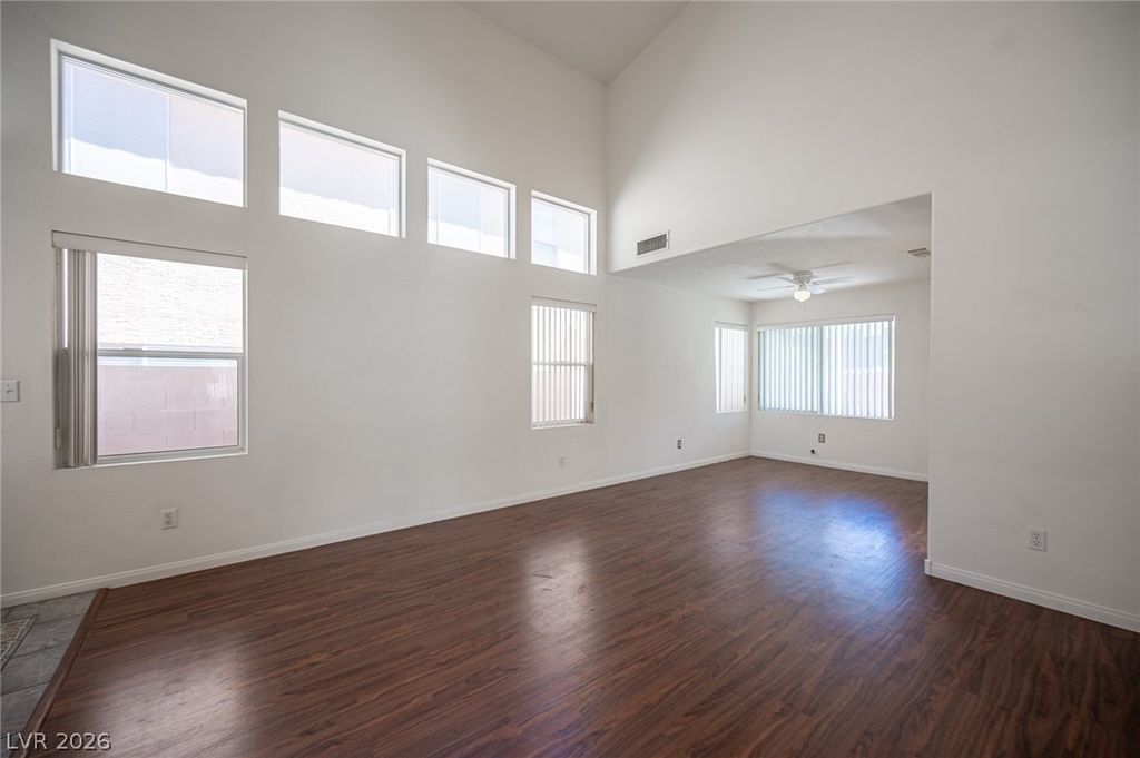 10127 Yellow Canary Avenue, Las Vegas, NV 89117 — photo 5