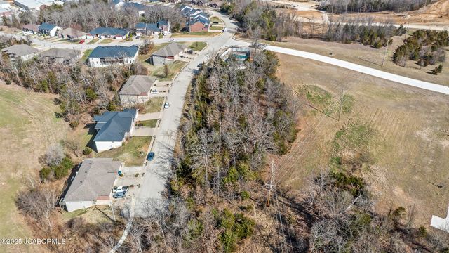 1617 NOTTING HILL DRIVE, Jefferson City, MO 65109