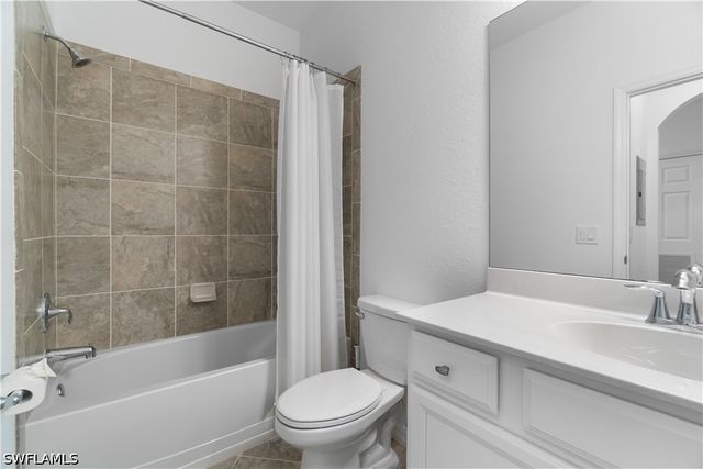 9596 Trevi CT 5442, Naples, FL 34113
