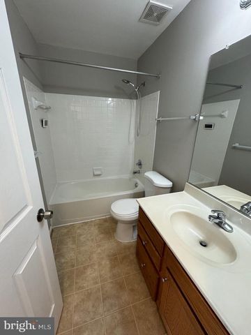 14190 HUNTERS RUN WAY, Gainesville, VA 20155
