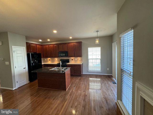 14190 HUNTERS RUN WAY, Gainesville, VA 20155