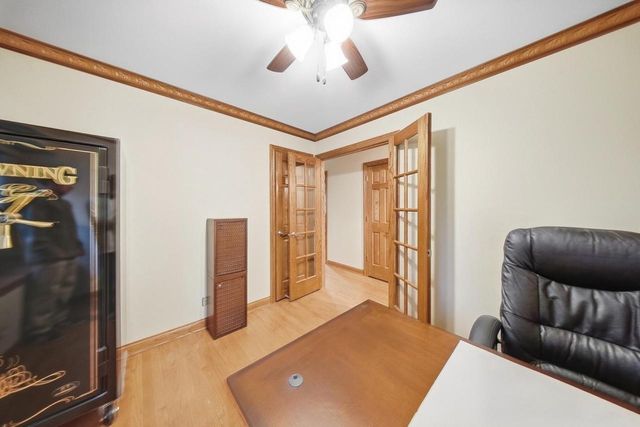 6665 S 20th STREET, Oak Creek, WI 53154
