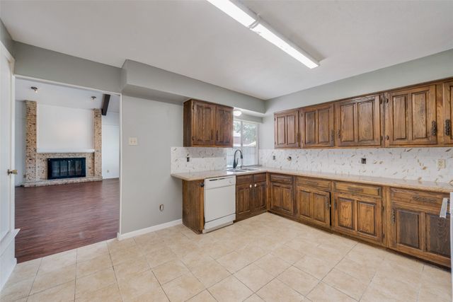 209 N Saint Johns Drive, Richardson, TX 75081